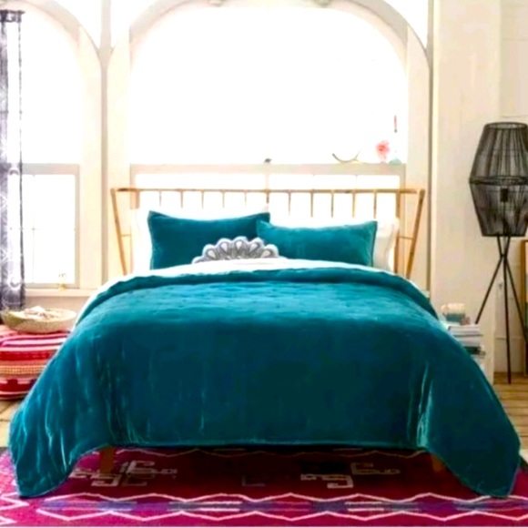 Opalhouse Other - Anthropologie Opal House Teal Velour Tufted Quilt Comforter king